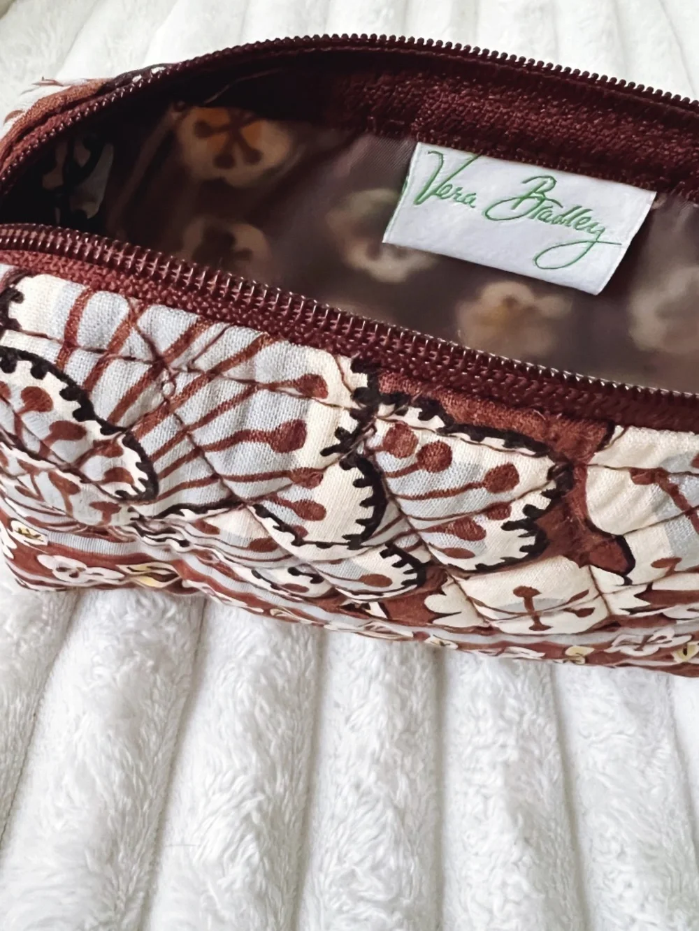 Vera Bradley Slate Bloom Make-up Caae- Like New